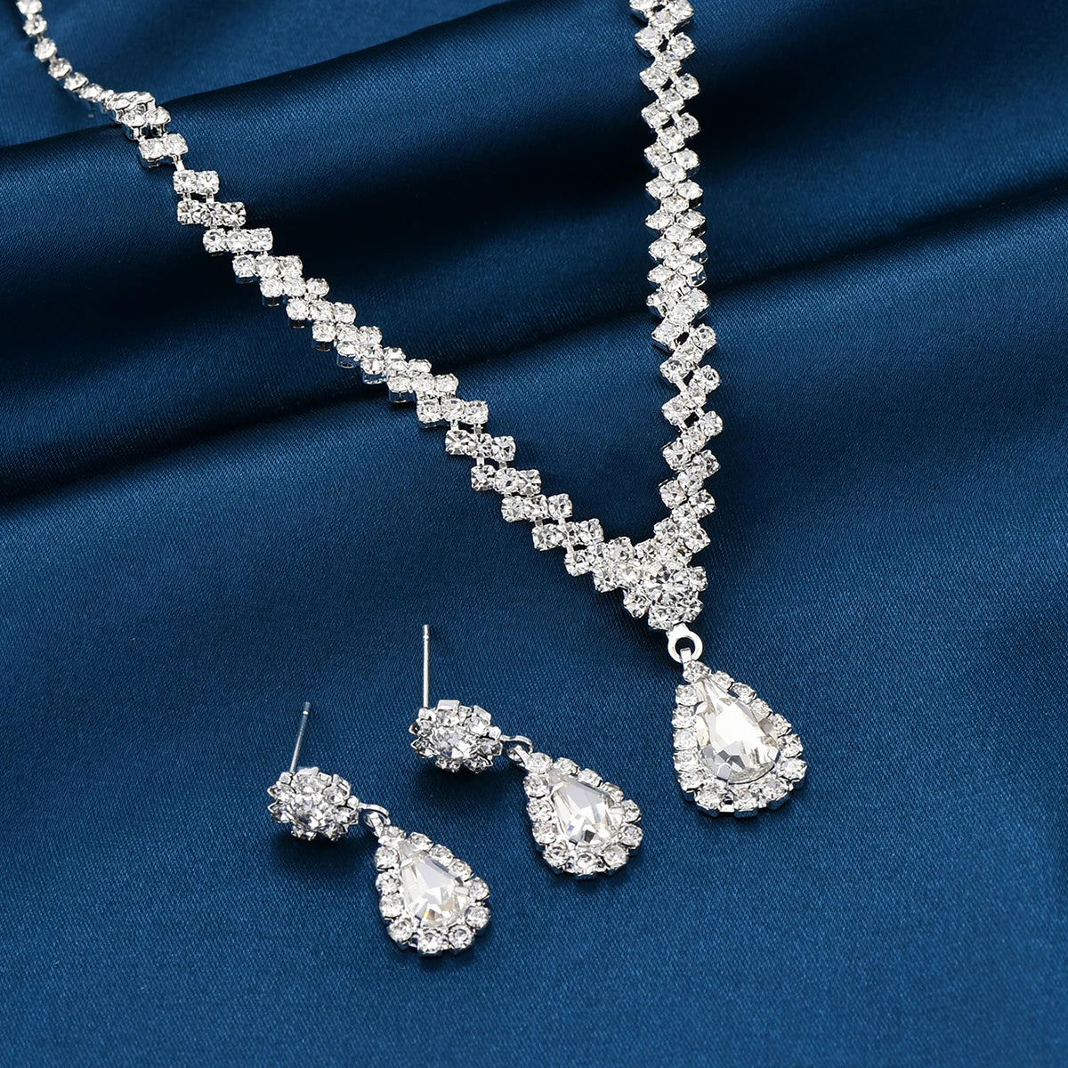3 Pieces Of Fashionable Women's Water Drop Necklaces And Earrings Set For Wedding Season, Banquet And Party Accessories-2910 - LOCKDEALZ