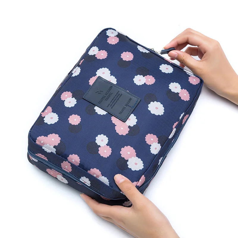 High Capacity Outdoor Girl Makeup Bag Women Cosmetic Bag Toiletries Organizer Waterproof Female Storage Make up Cases - LOCKDEALZ