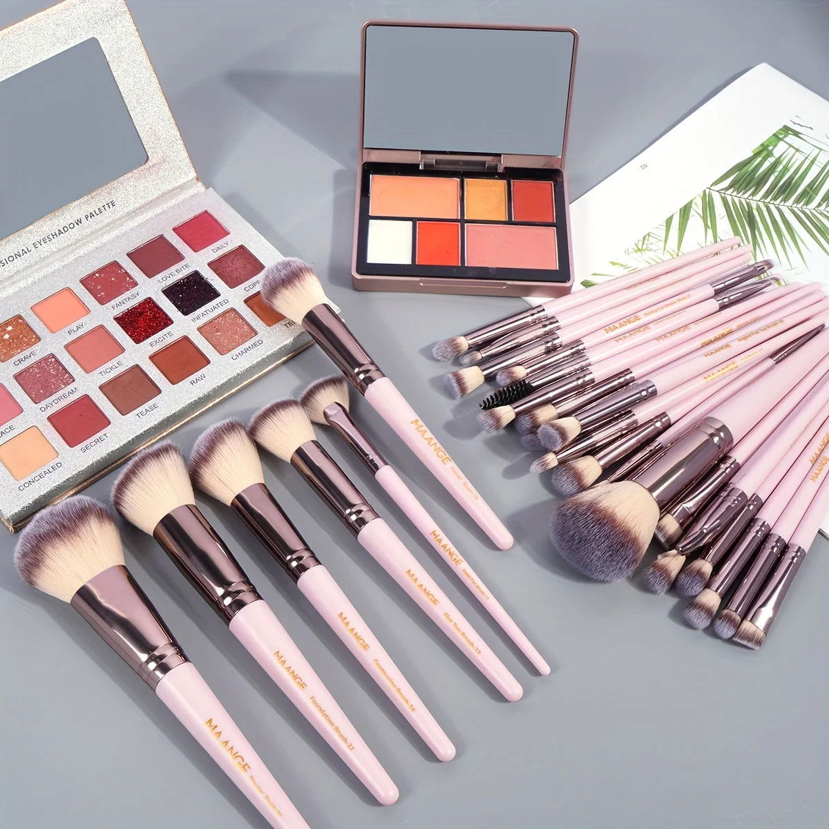 MAANGE 30pcs Professional Makeup Brush Set Foundation Concealers Eye Shadows Powder Blush Blending Brushes Beauty Tools with Bag - LOCKDEALZ
